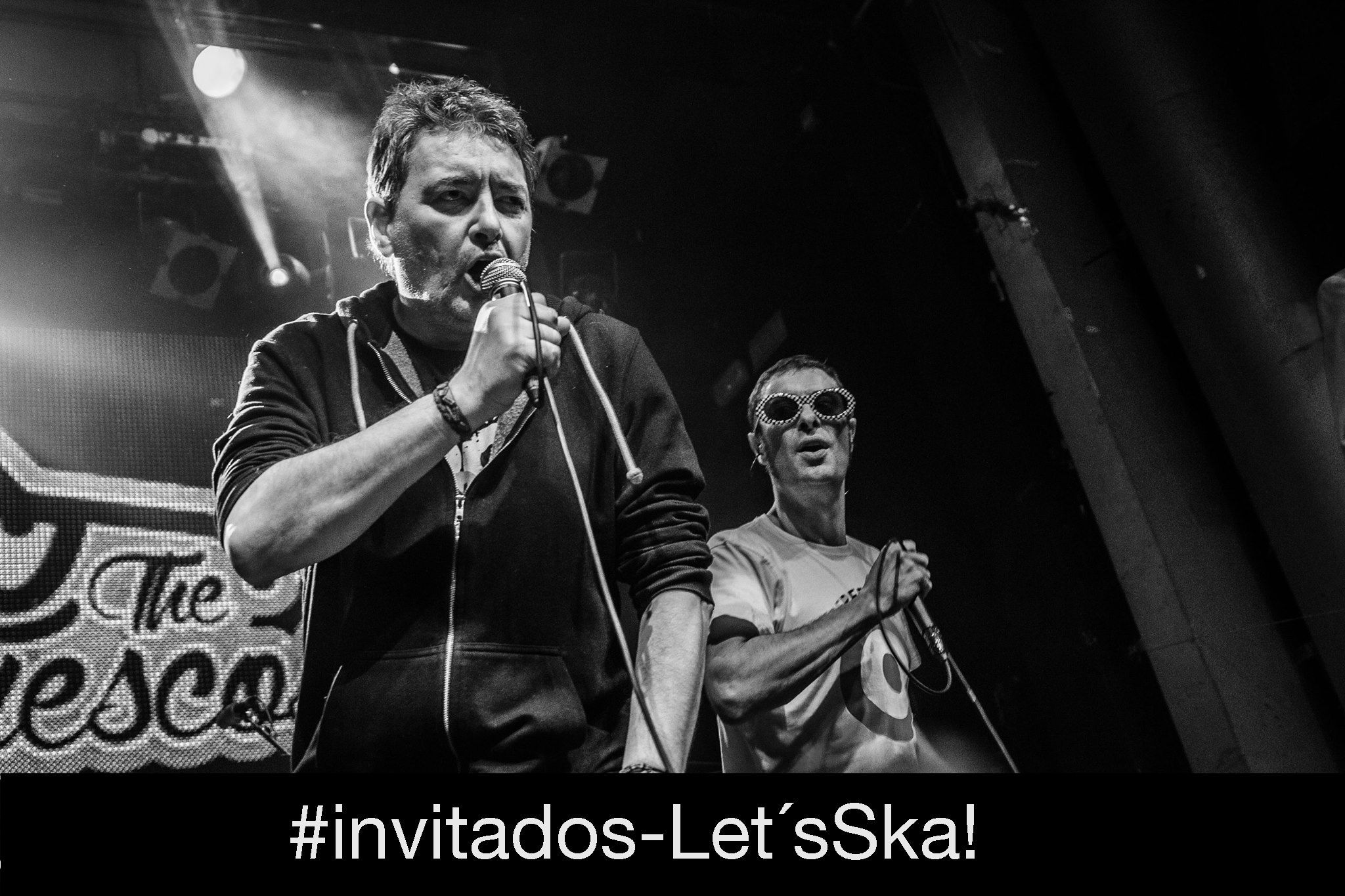 invitado en el CD + DVD+CD en DIRECTO de The Refrescos: LET´S SKA!